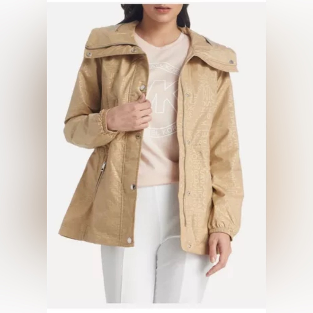 PERFECT CONDITION MICHAEL KORS Monogram Logo Light Rain Coat Jacket Khaki/Tan XL